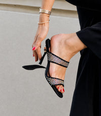 Mia Mules en Malla de Cristal Negro